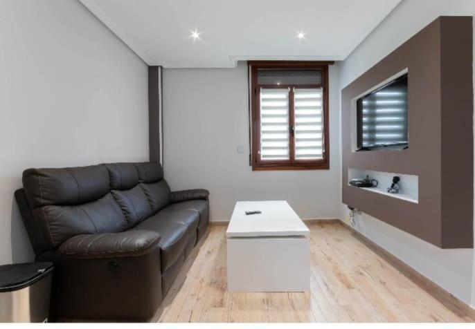 A Tan Solo 800 Metros De San Mames Apartment Bilbao Luaran gambar