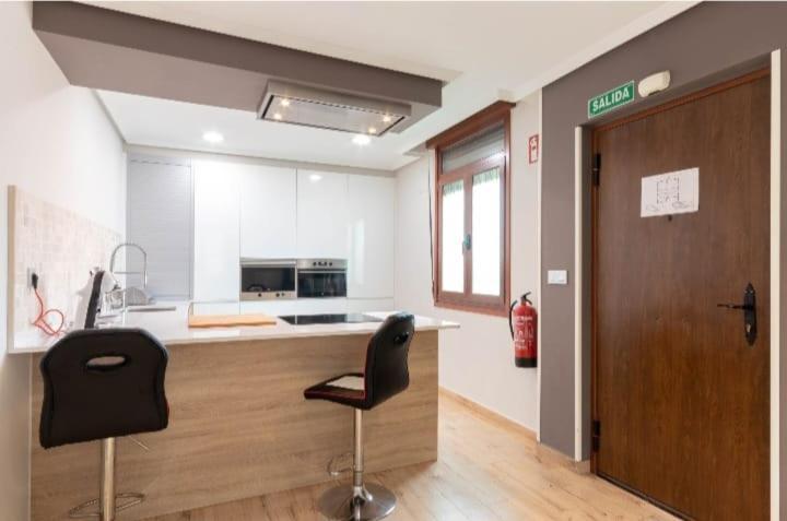 A Tan Solo 800 Metros De San Mames Apartment Bilbao Luaran gambar